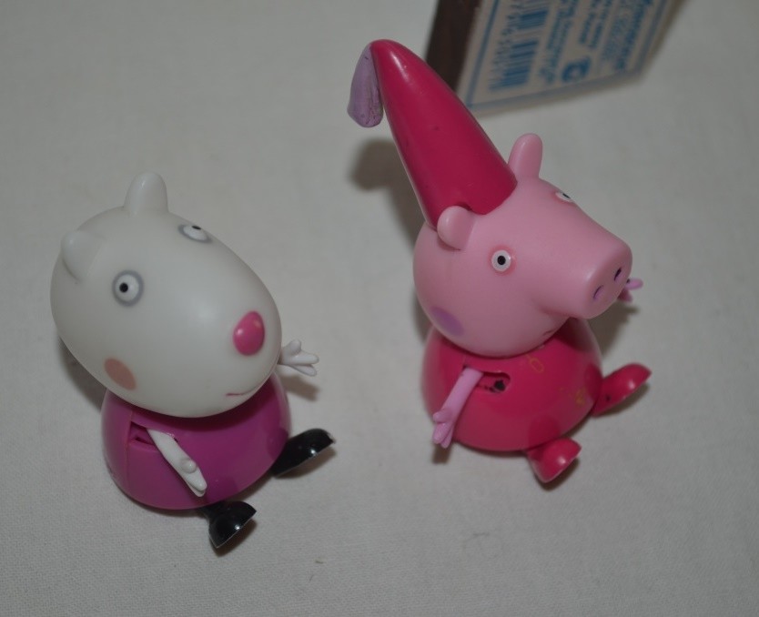 Овечка сьюзи и свинка пеппа принцесса оригинальная фигурка с пеппа пиг peppa pig свинка пеппа фото №1