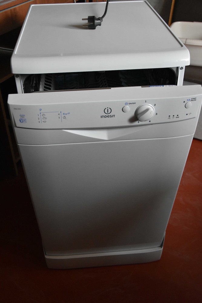 Посудомоечная машина индезит 45 см. Индезит посудомоечная машина 45 отдельностоящая. Посудомойка Индезит 45 см отдельностоящая.