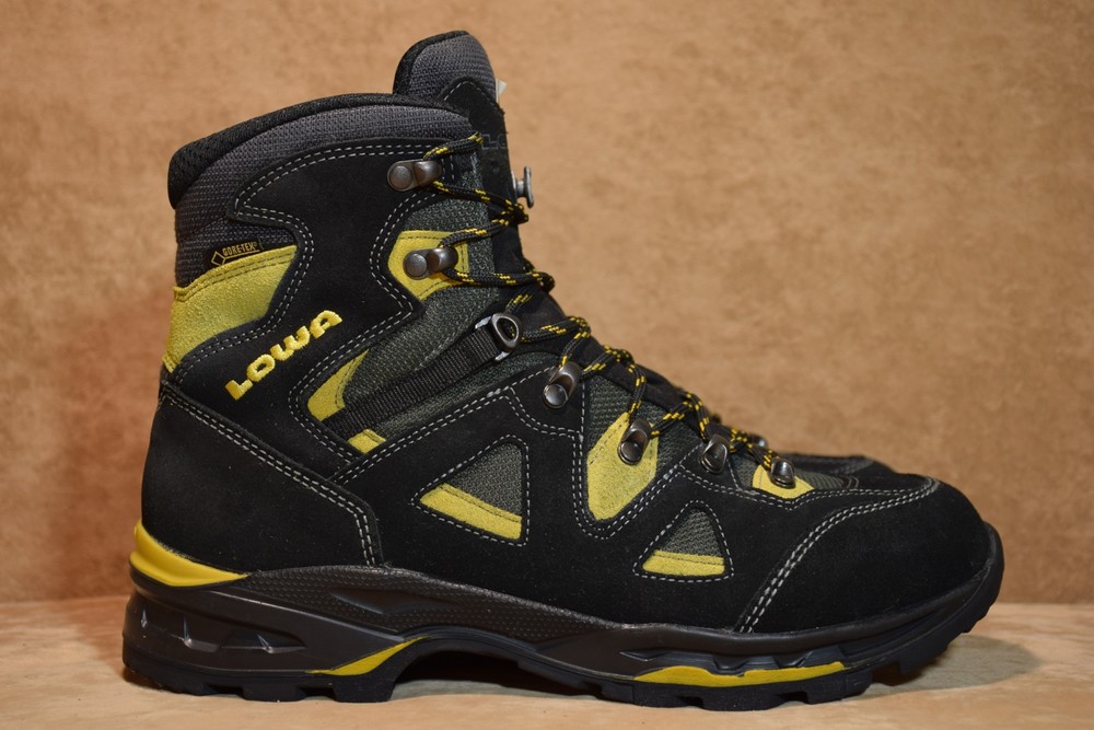 lowa carrion gtx