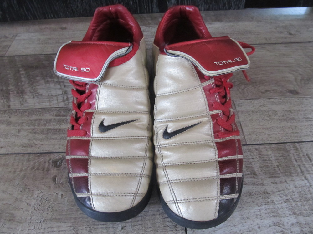 Nike 90 soccer sales