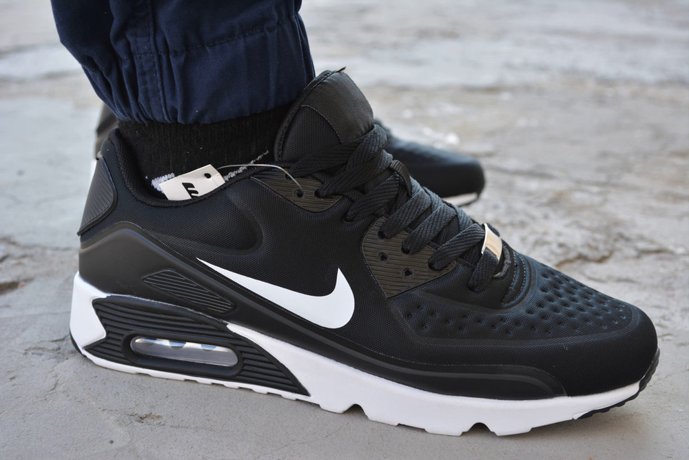 Air max black. Nike Air Max excee черные. Air Max 710. Кроссовки найк АИР Макс 2010. Найк аирмаксы 2090.