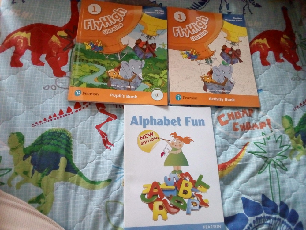 Fly high 1. Английский Fly High 1. Fly High 1 pupil's book и activity book. Flyhigh activity book 1. Fly High 1 activity book ответы.