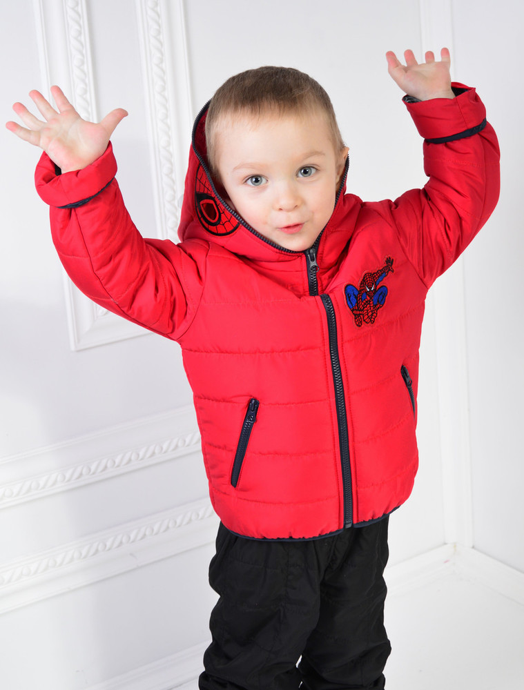 Красная куртка на мальчика