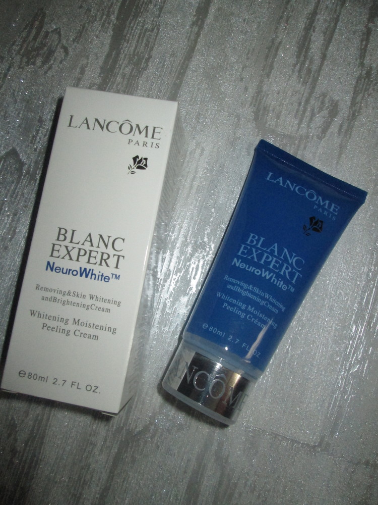 Lancome blanc expert. Пилинг Lancome Blanc Expert Neuro White. Скраб - Lancome Blanc Expert NEUROWHITE. Пилинг для умывания Lancome Blanc Expert Neuro White 80 мл. Lancome Paris Blanc Expert.