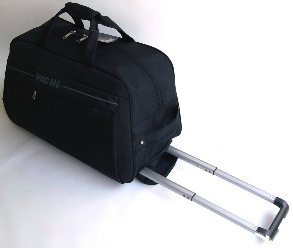 Сумка чемодан на колесах с выдвижной ручкой