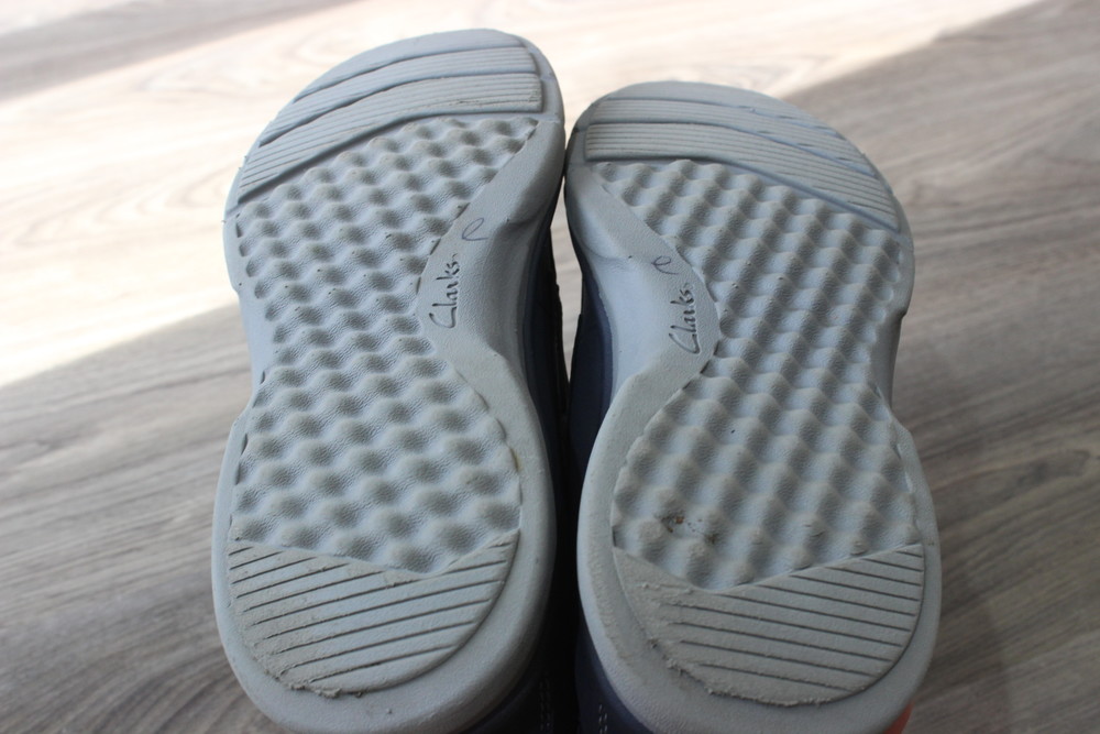clarks cloudsteppers tetrasoft 42