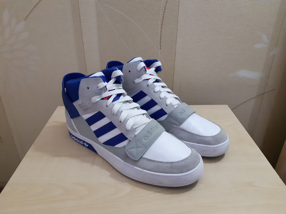 Hardcourt adidas best sale