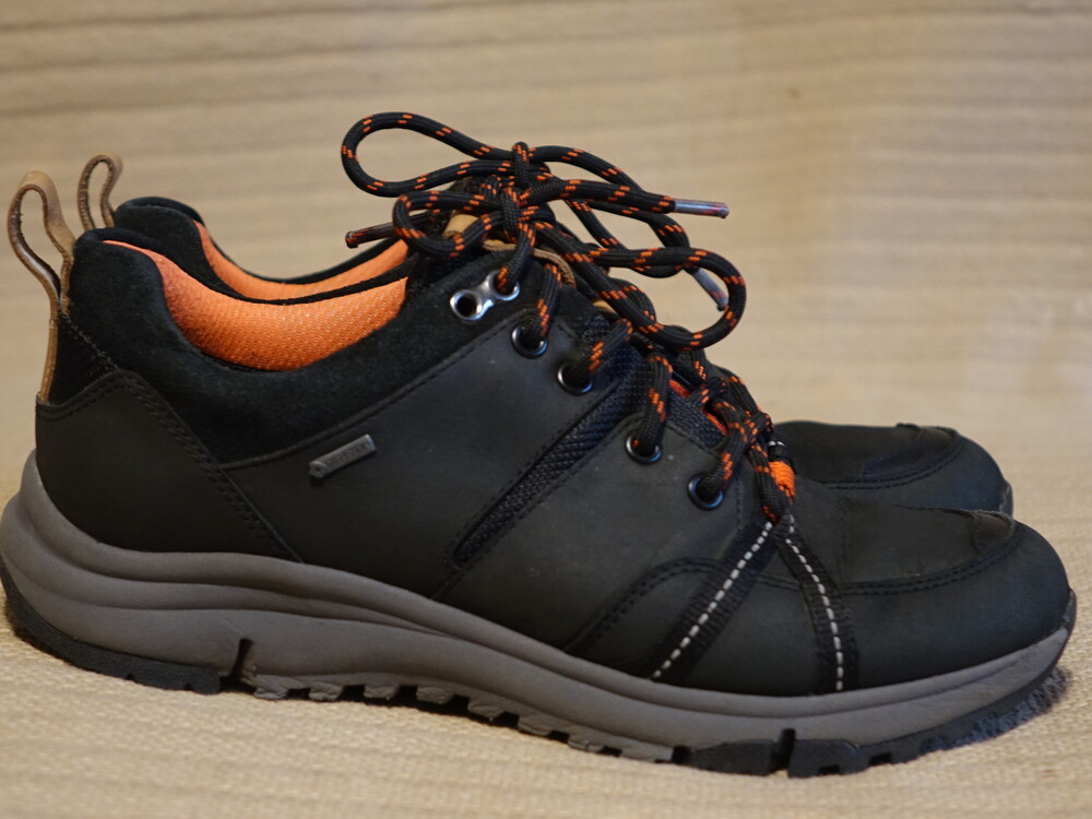 Clarks trigenic clearance gtx