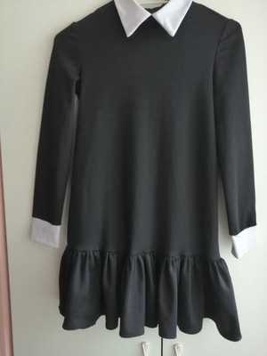 Сукня на дівчинку на зріст 146 см