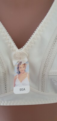 Новий бюстгальтер