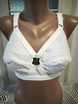 Новий бюстгальтер