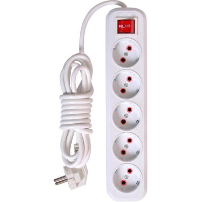 Удлинитель электрический , фильтр сетевой с выключателем на 5 розеток 3,0 метра